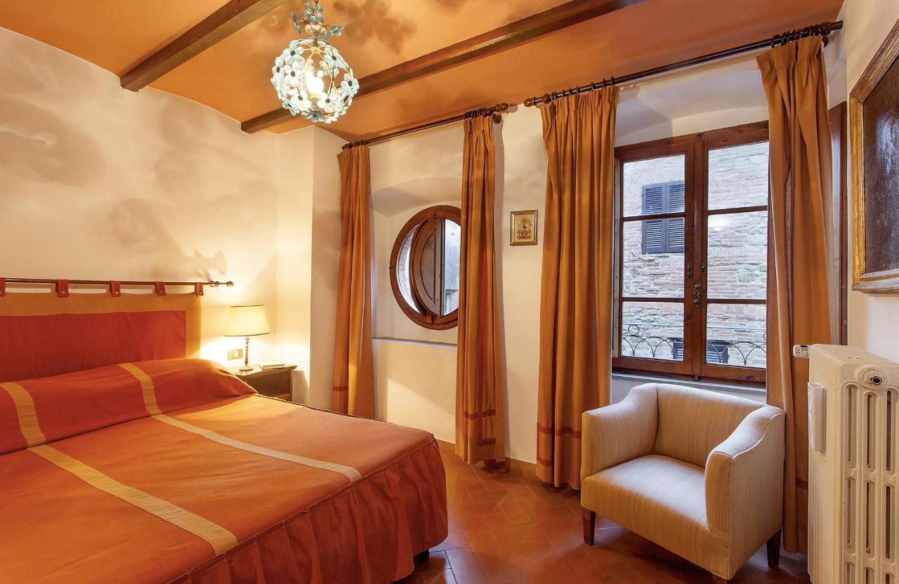 Bed and Breakfast Relais Mastro Cinghiale Paciano Екстер'єр фото