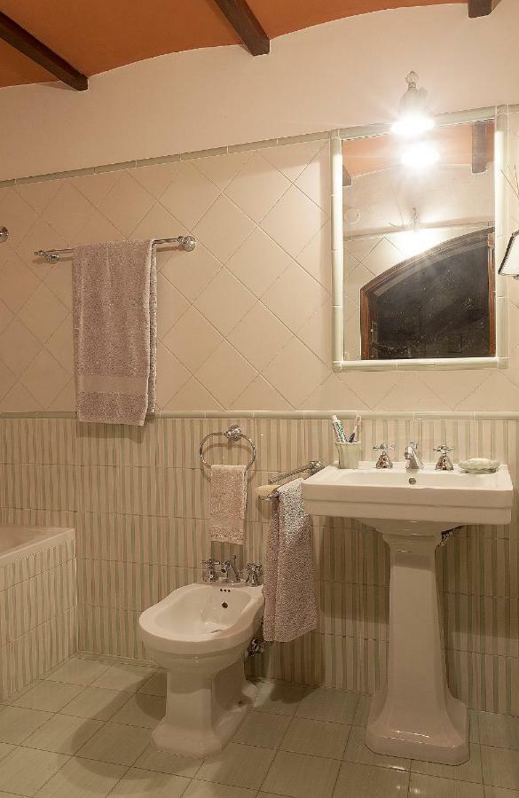 Bed and Breakfast Relais Mastro Cinghiale Paciano Екстер'єр фото